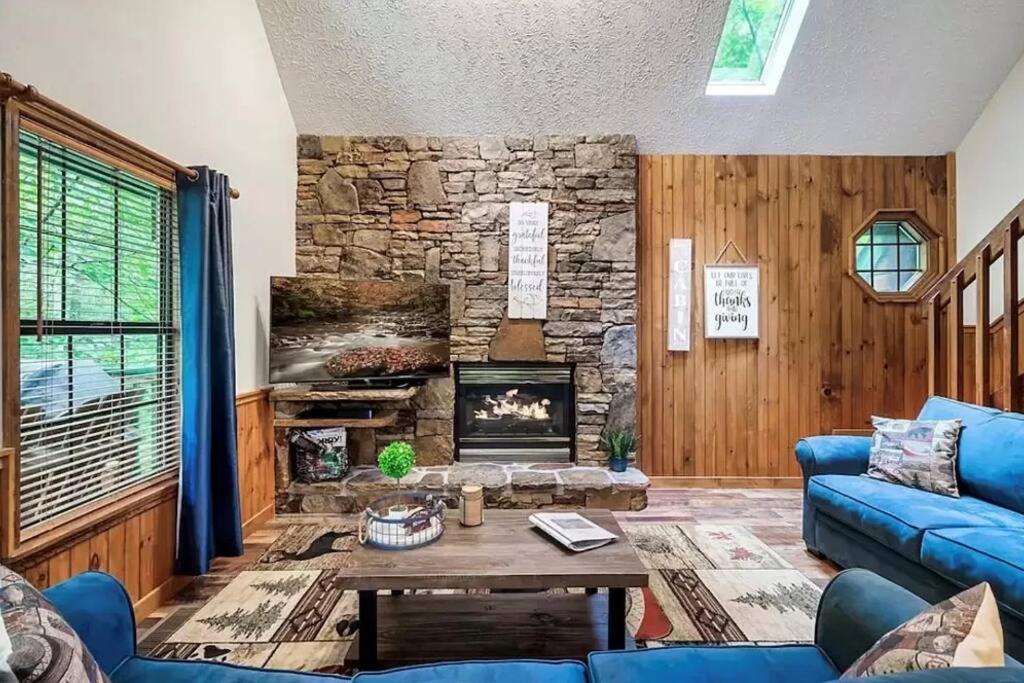 鸽子谷Beary Peaceful Smokies Retreat: Hot-Tub & Pools别墅 外观 照片